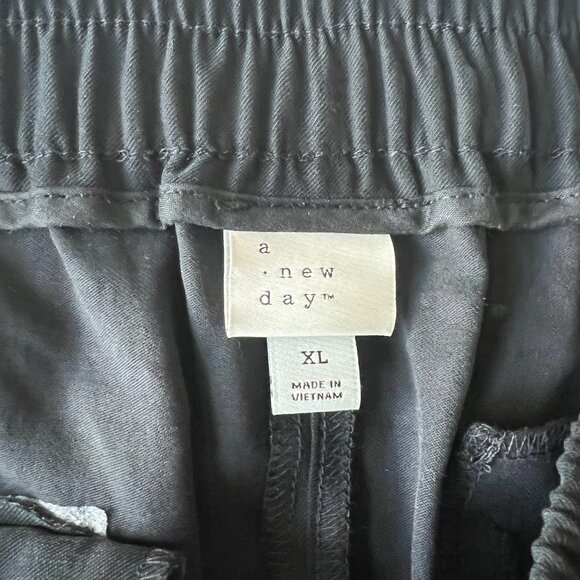 A New Day Black Straight Leg Trouser XL - NEVER WORN - Picture 5 of 6